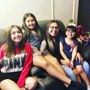 Meet your Posher, Ray